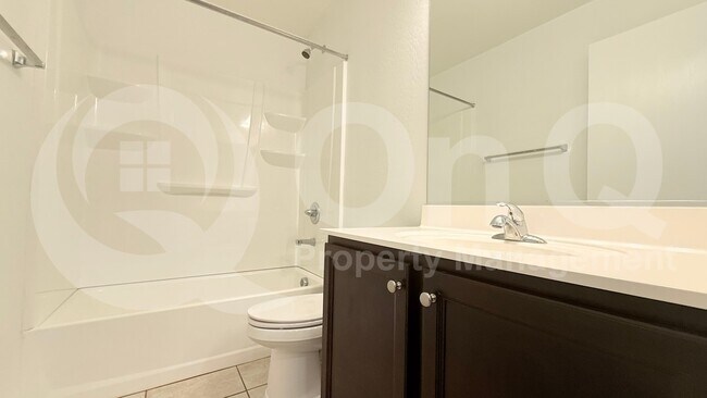 Foto del edificio - 757 W Kingman Dr