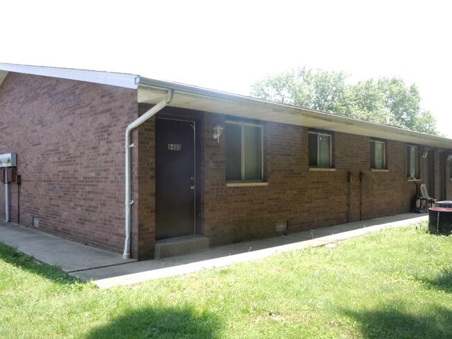 Building Photo - 840 Patty Dr