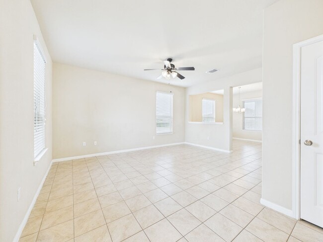 Building Photo - Connelly' Crossing   3 Bedroom Home