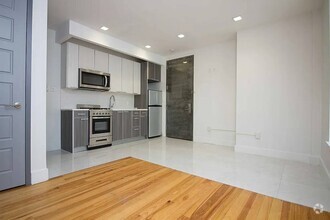 Building Photo - 1702 Davidson Ave
