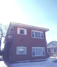 Building Photo - 1995 Howard Ave