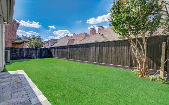 Foto del edificio - 13514 Broadmeadow Ln