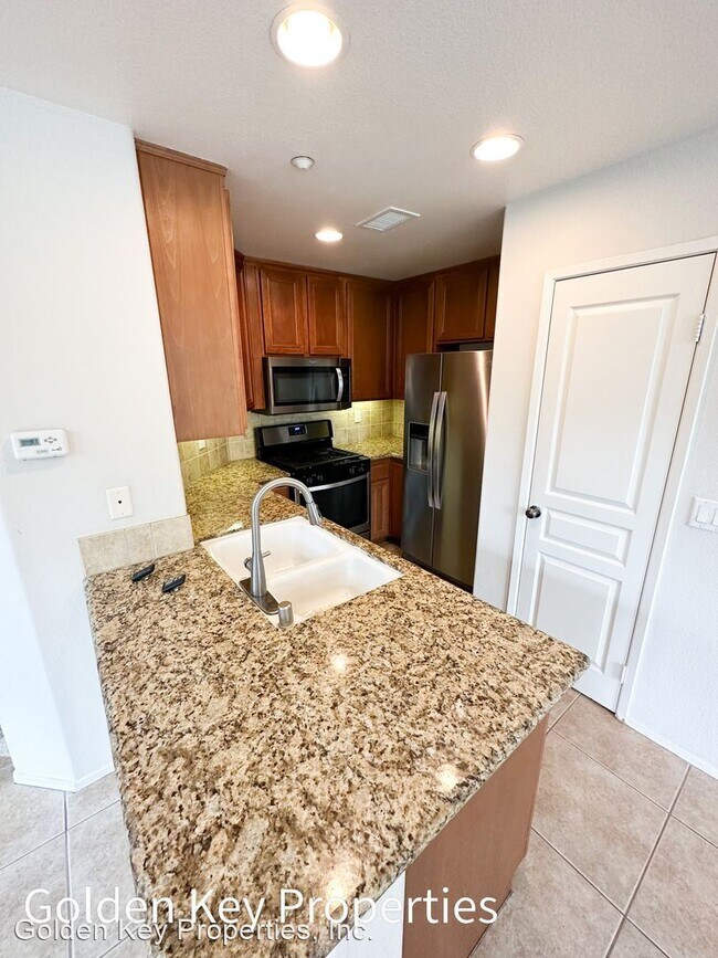 Foto del edificio - 3 br, 3 bath House - 546 Almond Road