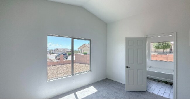 Building Photo - Modern Benson Home For Rent