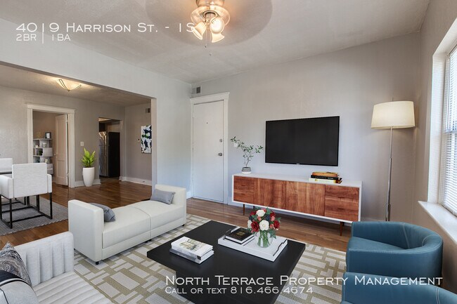 Building Photo - Arsenal - two bedroom, one bathroom