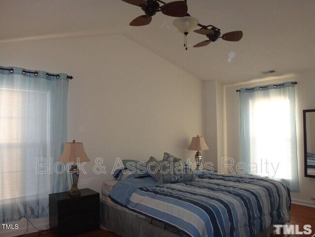 Foto del edificio - 5100 Cardinal Grove Blvd