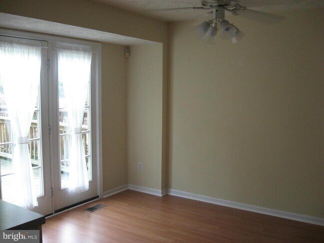 Foto del edificio - 120 Foxview Dr