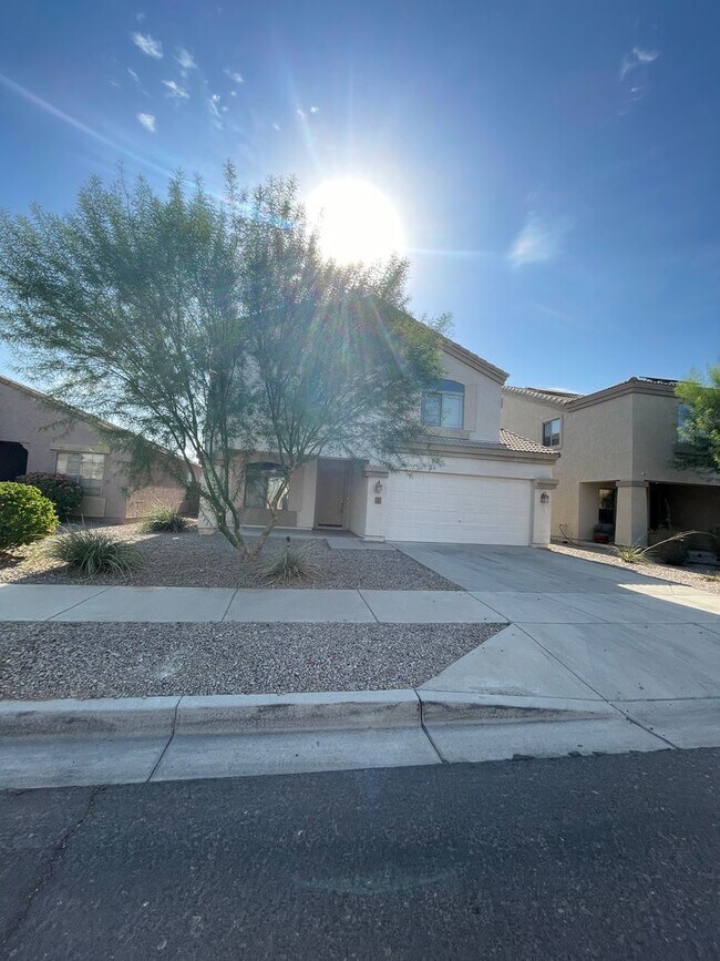 Building Photo - READY TO VIEW NOW! BRAND NEW CARPET Gorgeo...