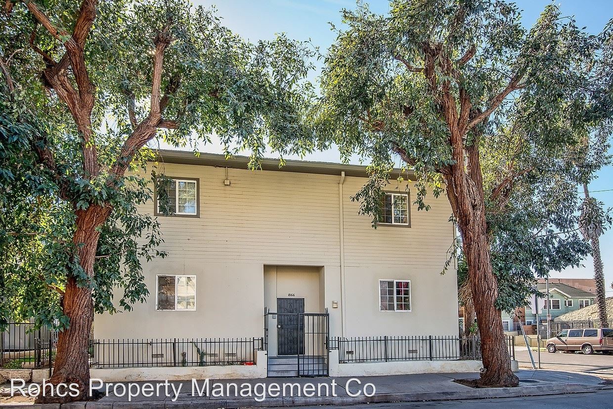 Primary Photo - 1866 W 11th St