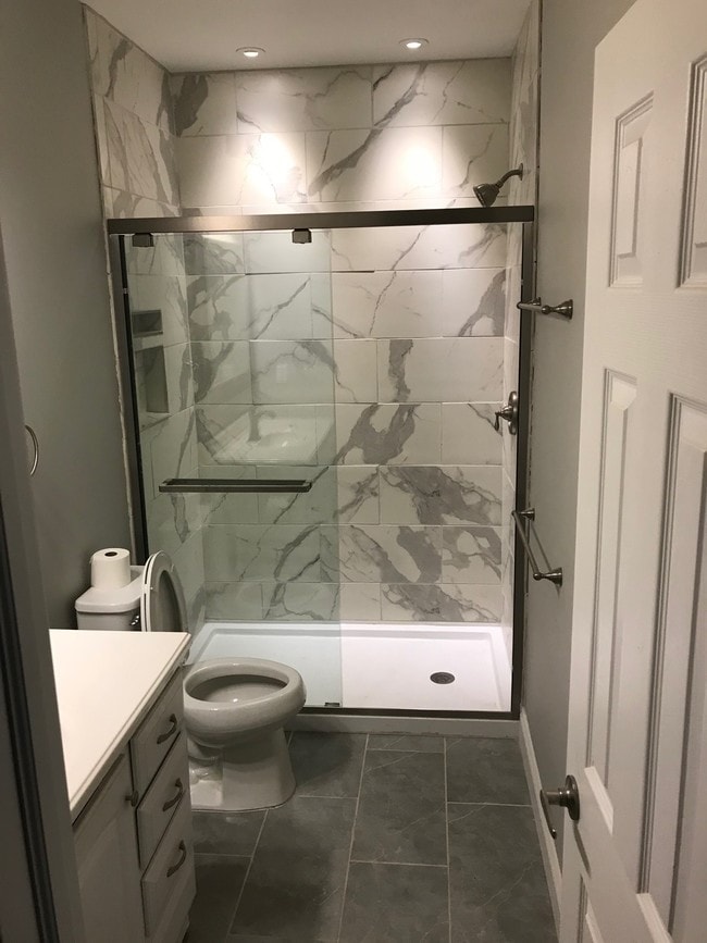 Bathroom Shared W/ 1 Other - 3420 Brandywine St