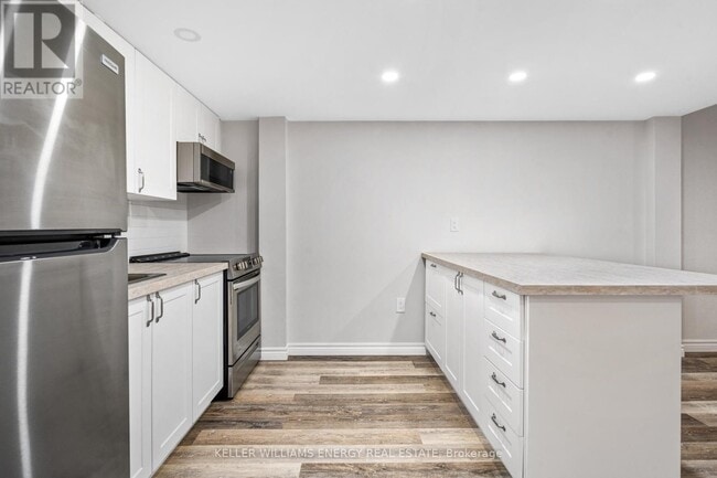 Photo du bâtiment - 106A WELLINGTON MAIN STREET