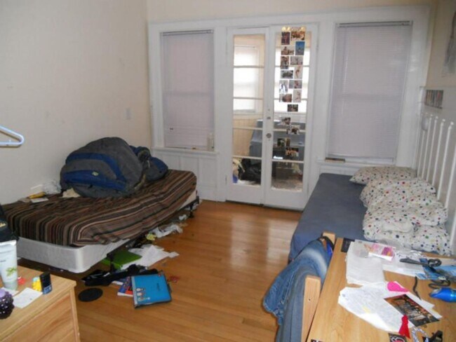 Building Photo - Great 3 Bed Available 9/1/26