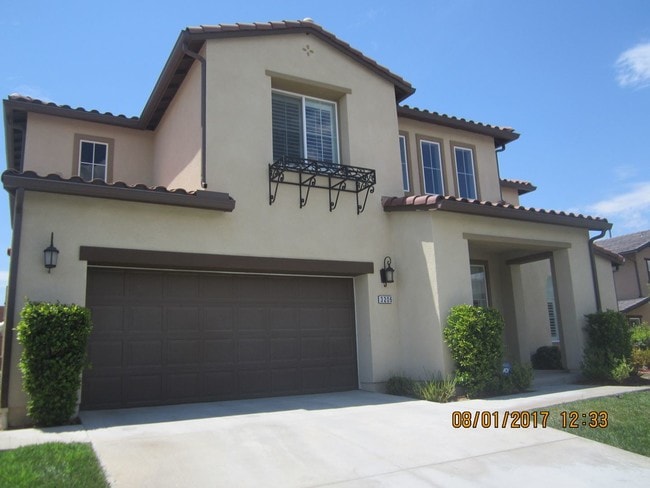 Building Photo - 3206 Del Sol Pointe