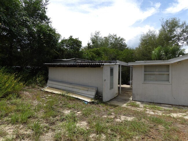 Foto del edificio - DEBARY HOME NEW ON MARKET