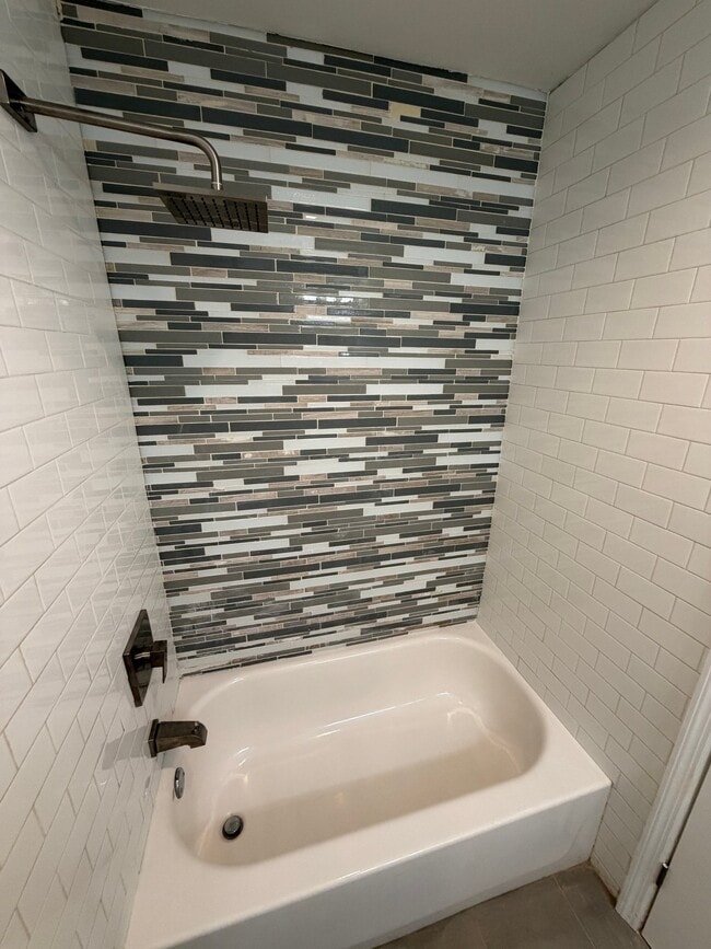 Foto del edificio - 427 E 143rd St