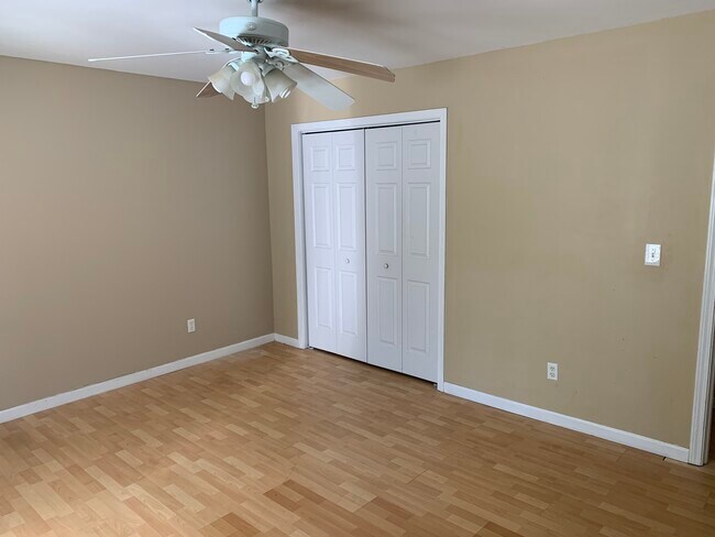 Bedroom 1 - Closet view - 3791 Allyn Dr NW