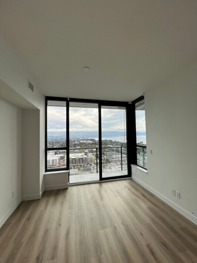 Building Photo - 1488 Bertram St