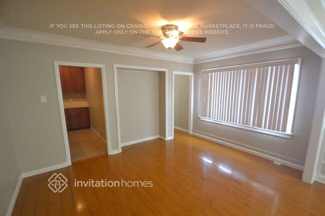 Foto del edificio - 1017 W 73rd St
