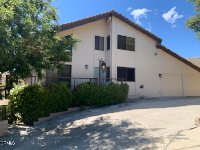 Foto del edificio - 4149 Foothill Rd