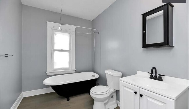 Foto del edificio - 1176 Norwood Rd