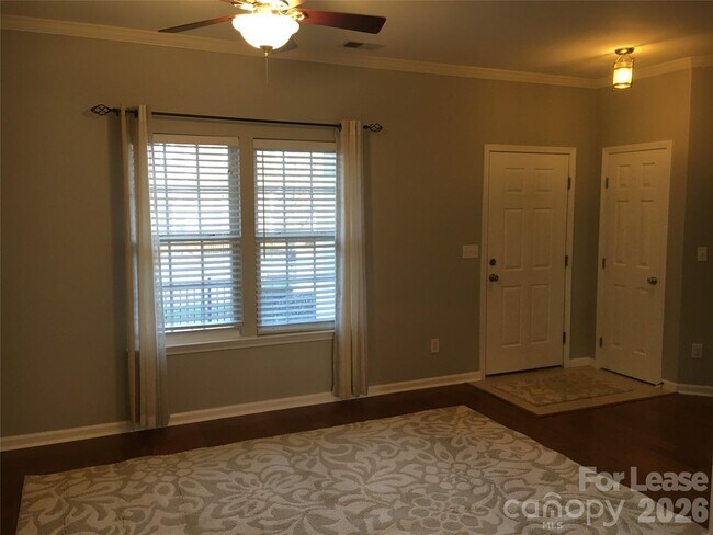 Building Photo - 17819 Delmas Dr