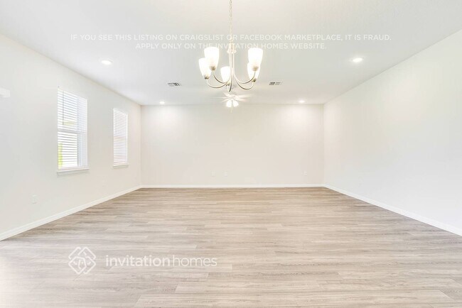 Foto del edificio - 1524 Pines End Pl