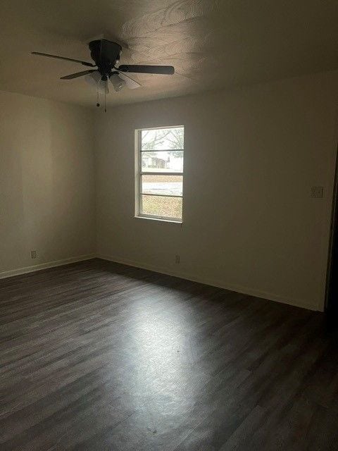 Building Photo - 1305 Cope Dr