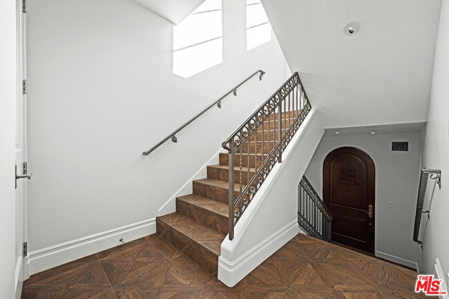 Building Photo - 201c Avenue A