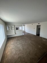 Building Photo - R & B Acacia Apartments