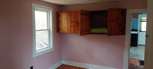 Building Photo - 411 Wentworth Rd