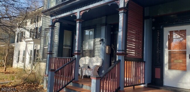 Foto del edificio - 313 2nd St