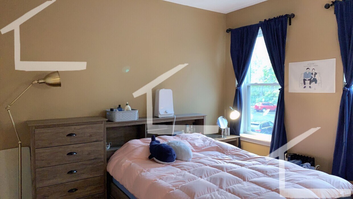 Building Photo - 1407 Commonwealth Ave