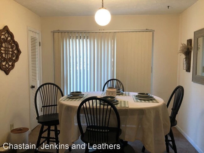 Building Photo - 2 br, 2.5 bath House - 187 Woodstone Drive