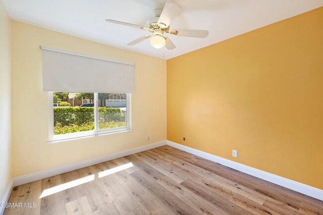 Building Photo - Simi Valley