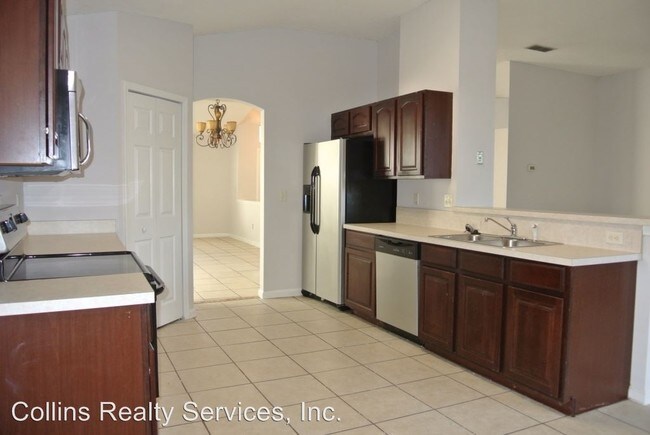 Building Photo - 1550 Greenway Pl