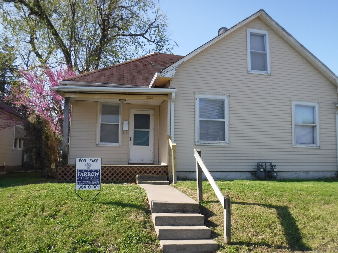 Exterior - 2822 Jules St