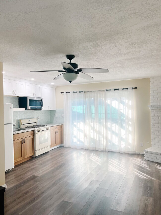 Foto del edificio - 15023 Hornell St