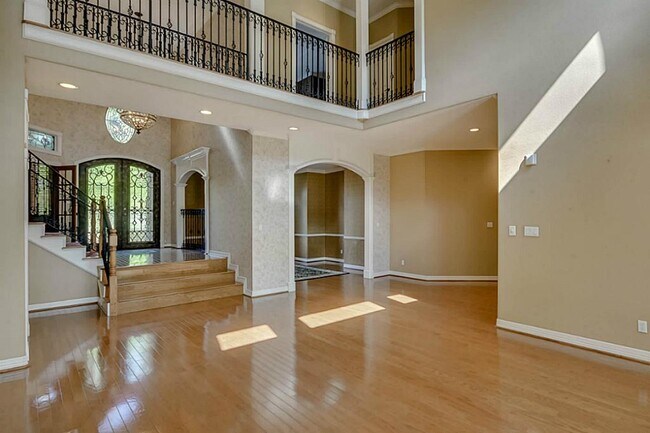 Foto del edificio - 58 Lake Rd