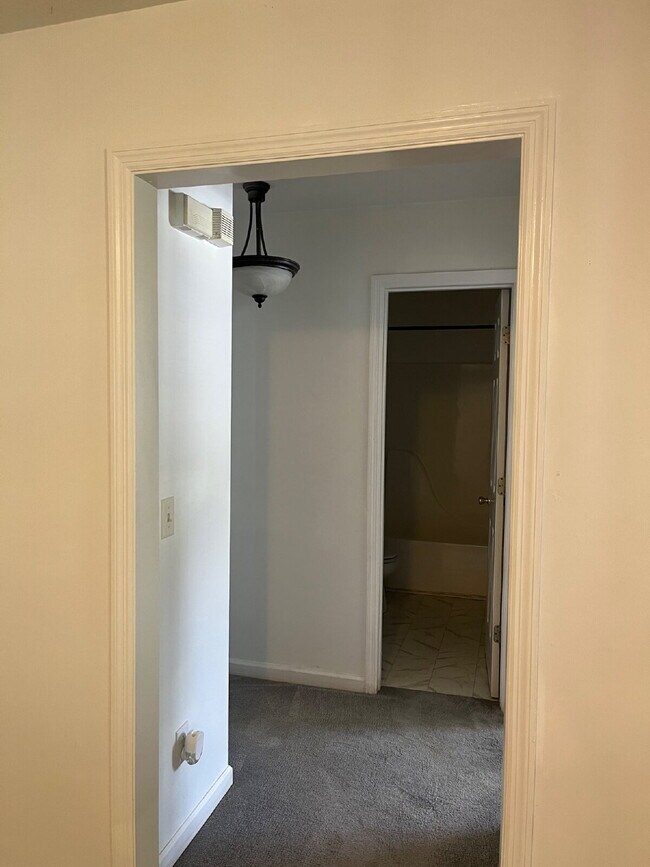 Foto del edificio - 215 Derek Ct