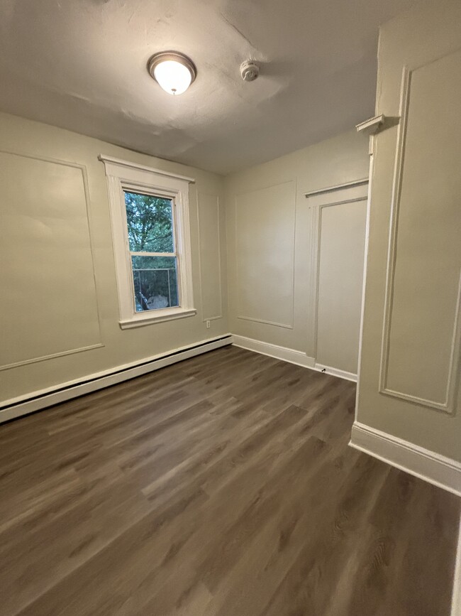 Unit 3 - 270 4th St
