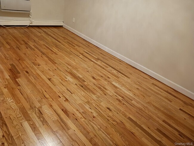 Foto del edificio - 2655 E 21st St