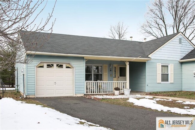 Building Photo - 15 Clemmens Ct