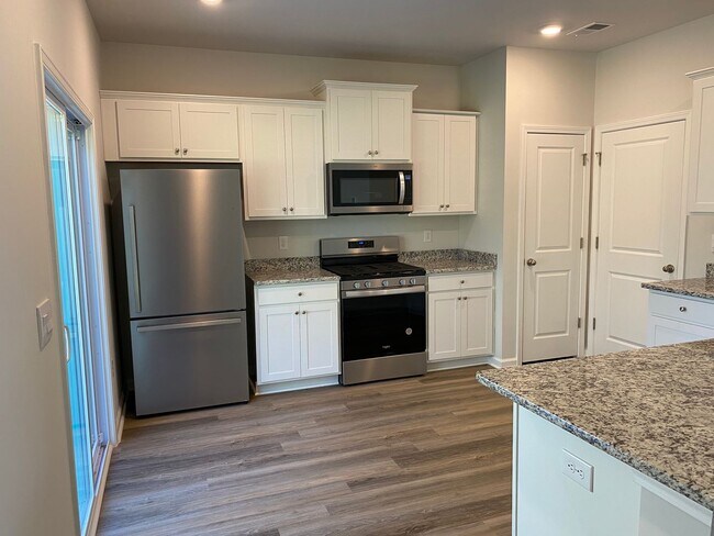 Foto del edificio - Now Pre-Leasing for August 2026: 3BR Home at The Retreat at East Argent