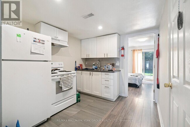 Photo du bâtiment - 351 Winnifred Dr