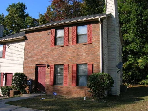 Primary Photo - 945 Silverwood Dr