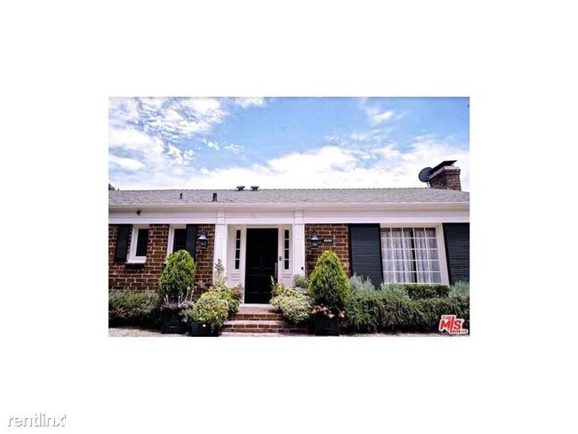 Building Photo - 2520 Chislehurst Pl