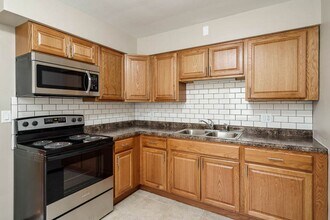 Building Photo - 2516-2518 N Rockton Ave
