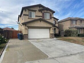 Building Photo - 8211 Ridgegate Ct