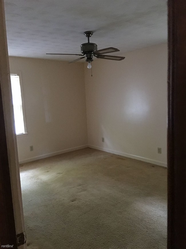 Building Photo - 4 br, 2 bath House - 2689 Marina Dr