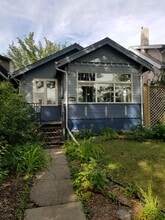 Building Photo - 2166 Athol St